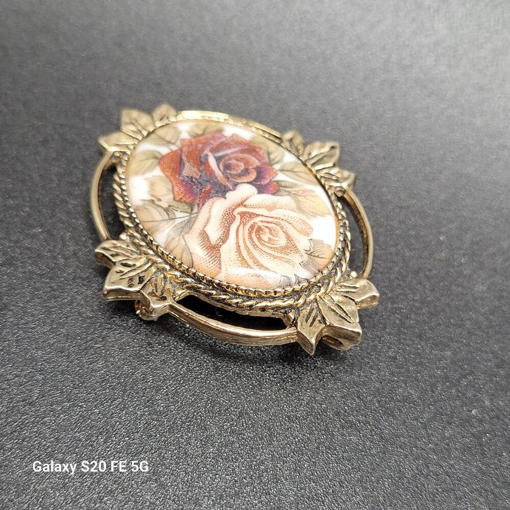 Vintage SARAH COVENTRY Roses Brooch or Pendant Gold Tone Signed